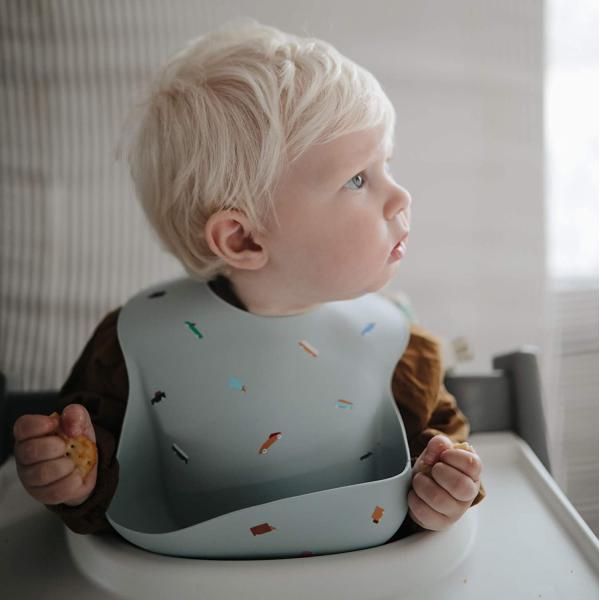 Adjustable Fit Waterproof Silicone Baby Bibs Safe In Dishwasher