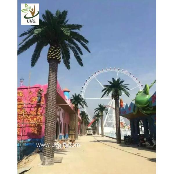 UVG large glassfiber artificial palm tree outdoor with green silk leaves for water world decoration PTR060