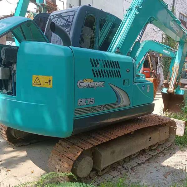 Low Hour Used Kobelco Excavator ISUZU Engine 75 Operating Weight 0.4m Bucket Capacity
