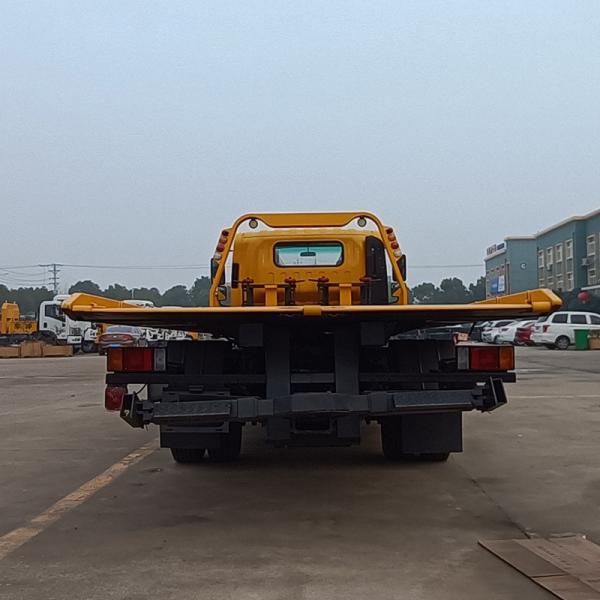 Hubei Hot-sale ISUZU 4*2 Factory Price New Diesel Loading 4 T Towing 6 T Towing Trailer for Urban Traffic Management