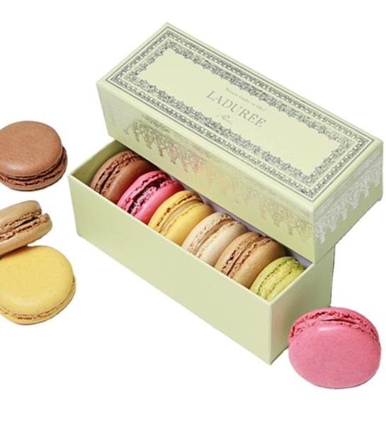 Macaron Chocolate Biscuit Bulk Gift Pastry Cake Box Customized Recyclable With Divider