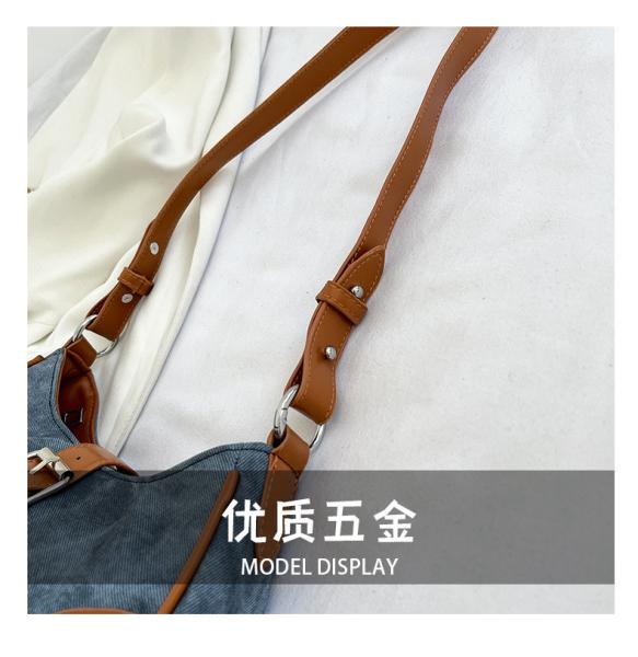 FRENCH FASHION CASUAL UNDERARM BAG WOMEN 2024 NEW TEXTURE BAGUETTE BAG SIMPLE COLOR PATCHWORK SHOULDER BAG TIDE