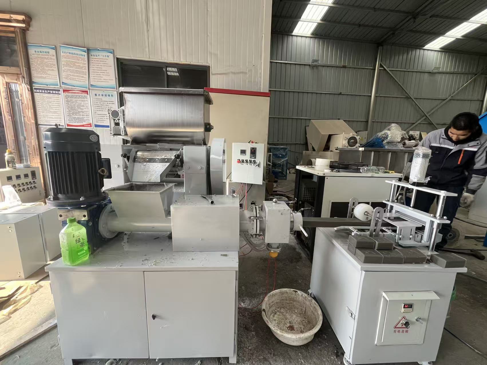 Automatic Laundry Soap Machine Small Scale Soap Making Machine with High Quality