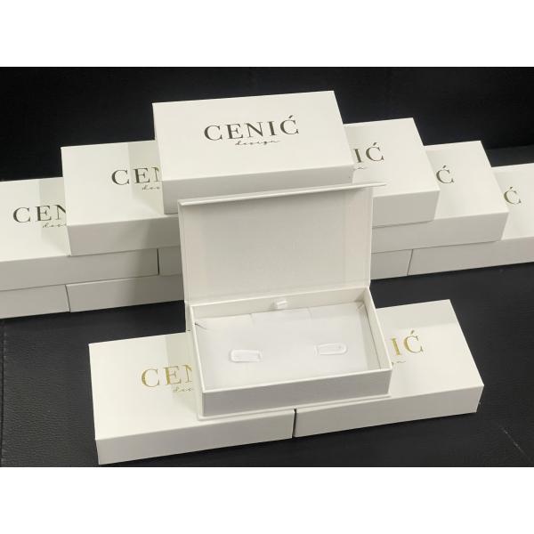 Customized White Paper Magnet Necklace Box