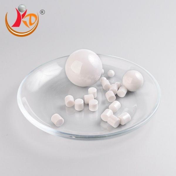                  Hot Sell Ceramic Beads 95% Zirconia Grinding Ball             