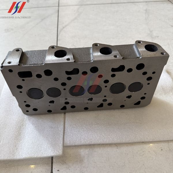 Brand New Kubota Cylinder Head 16030-03044 For D1105 Excavator Engine, Complete Cylinder Head Assembly.