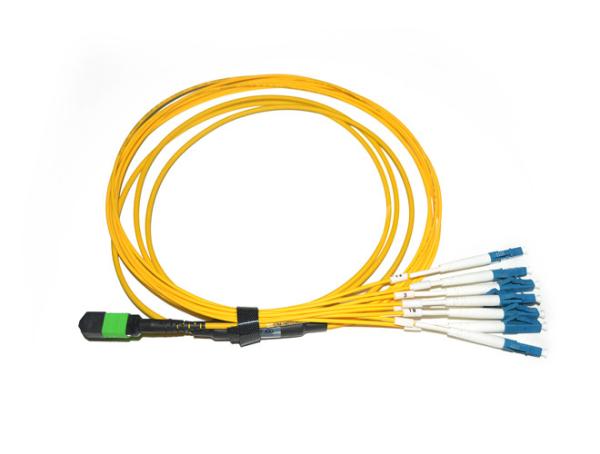 40G 8 Fiber Singlemode MPO/MTP To LC Fan Out Jumper 0.5dB Insertion Loss