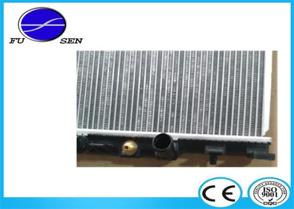 Auto Engine Parts Honda Oem Radiator / 2003 Honda Crv Radiator 19010-PPA-A51