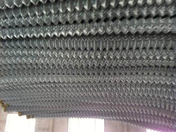 china supplier barbed wire chain link fence, stainless steel chain link fence