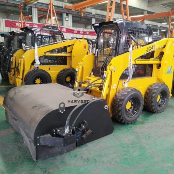 1200kg JC120 Skid Steer Loader 0.55m3 Bucket with Cummins engine and Brush Cutter For Sale