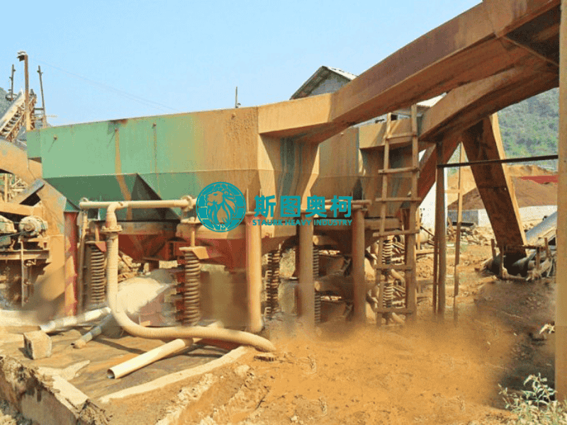 20TPH Gravity Gold Concentrator Small Scale Mining Ore Equipment