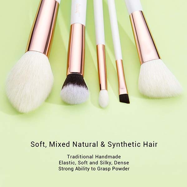 Portable Fluffy Wood Handle Makeup Brushes Eco friendly soft Firm Hair