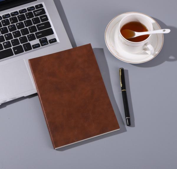 Imitación de cuero libro de viaje manual, manual de viaje puede ser personalizado logotipo