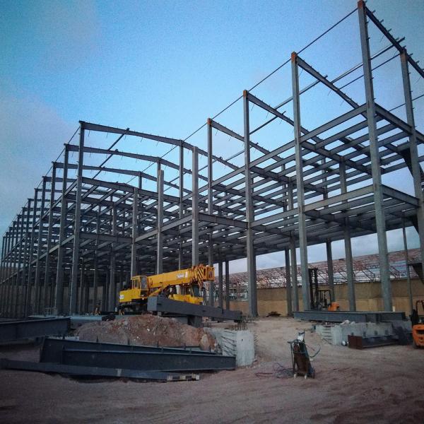 Structure en acier durable Q235B Q355B Hangar en forme de Hangar en acier