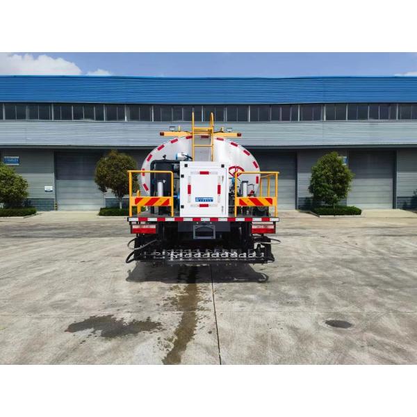 China Dongfeng 6ton Asphalt Distributor 4x2 Asphalt Distributor Truck for Sale