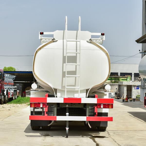 SINO Truck HOWO 25000L 12 Wheel Carbon Steel Fuel Oil Tanker Truck Tank Transport