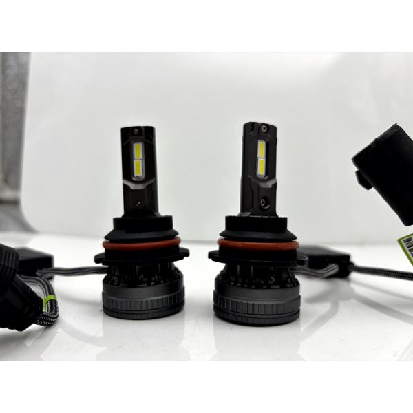 9004 9007 H4 H13 Dual Beam Auto LED Headlight Bulbs High Power Car Head Lamp