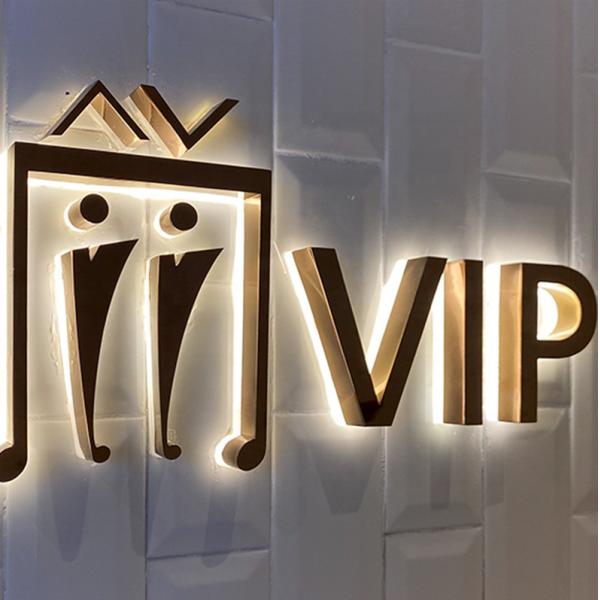 Знак в гостиничном номере с подсветкой от нержавеющей стали для индивидуального дизайна