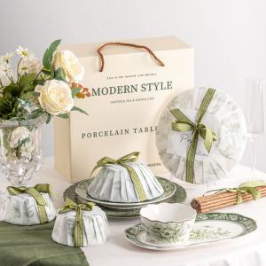 Influência europeia e britânica Servidores de jantar de porcelana verde para