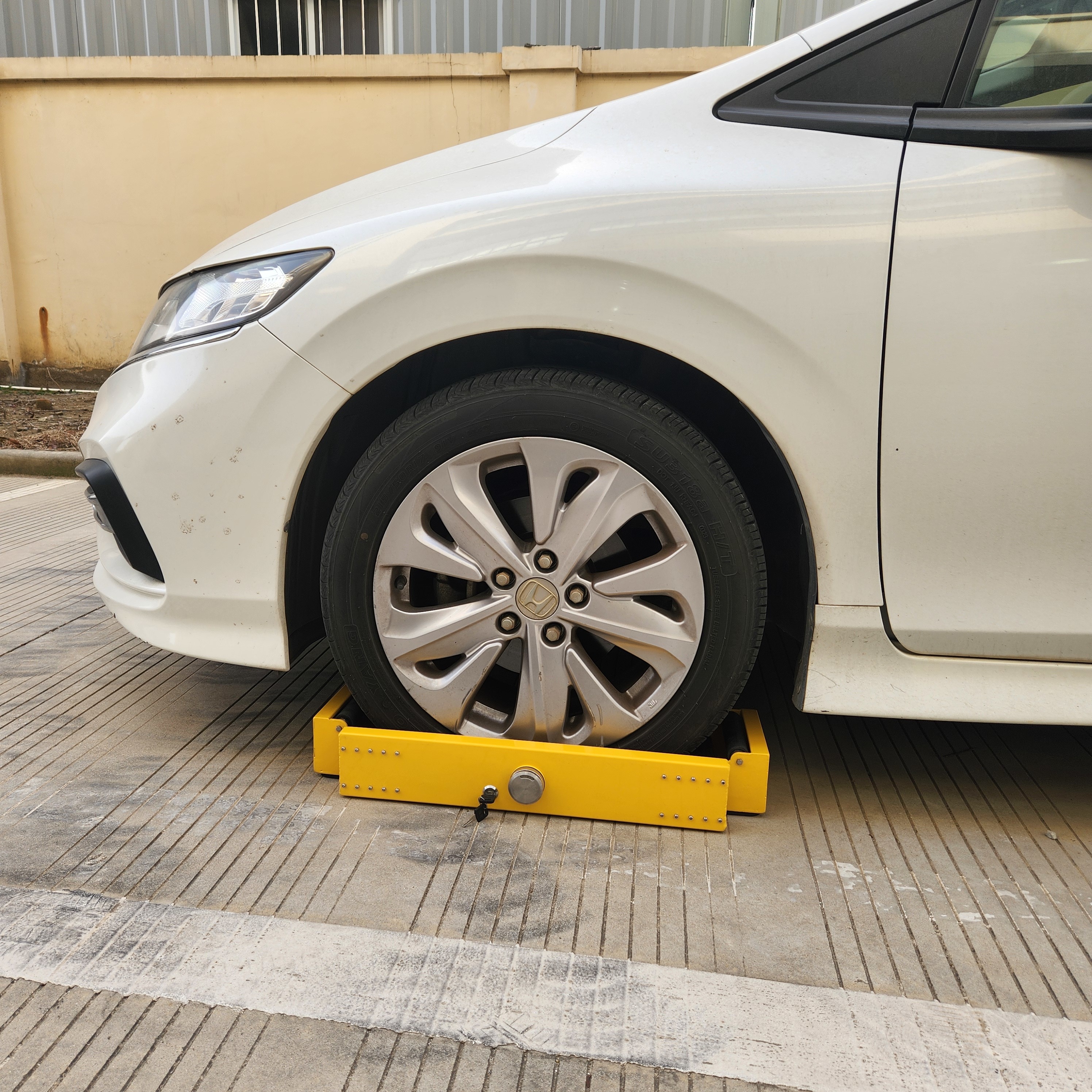 5kg Aluminum Alloy Anti-slip Wheel Lock for Secure Vehicle Parking