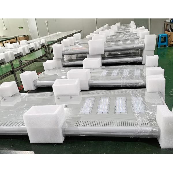 Outdoor 90w Integrated Solar Street Light 10800 Lumen With Solar Panel