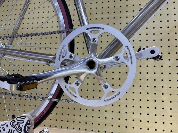 ロードバイク700C 強力でスムーズな走行のための6速ギア