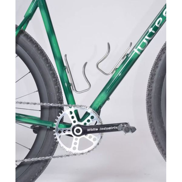 Outdoor Sports Bicycle Water Bottle Holder  Gradient Color  Sandblasting  Oxidation  Custom Multiple Colors