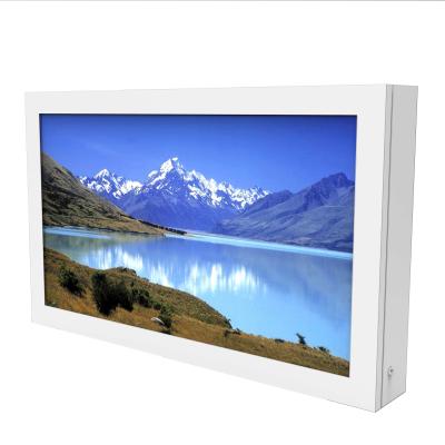 Metal Case 4GB DDR3 60Hz Outdoor Advertising Digital Signage LCD Screen