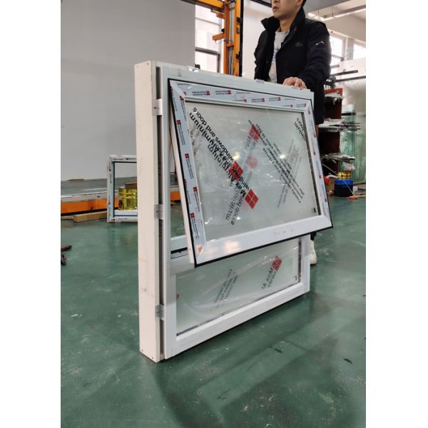 Hand-Wind Aluminum Windows – Classic Ventilation, Modern Precision