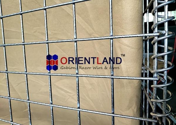 Non Woven Permeable Geotextile Lined Welded Mesh Hesco Wall Barrier Heavy Duty
