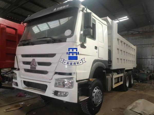 Sinotruck HOWO 6*4 Pneus de camião de descarga 12r22.5 e tipo de transmissão manual em segunda mão