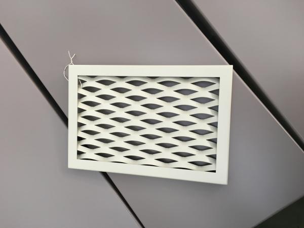 Tolérance en aluminium de poinçon de panneau de vague de revêtement blanc de la couleur PVDF de RAL 9016 +/- 0,01 -- 0.05mm