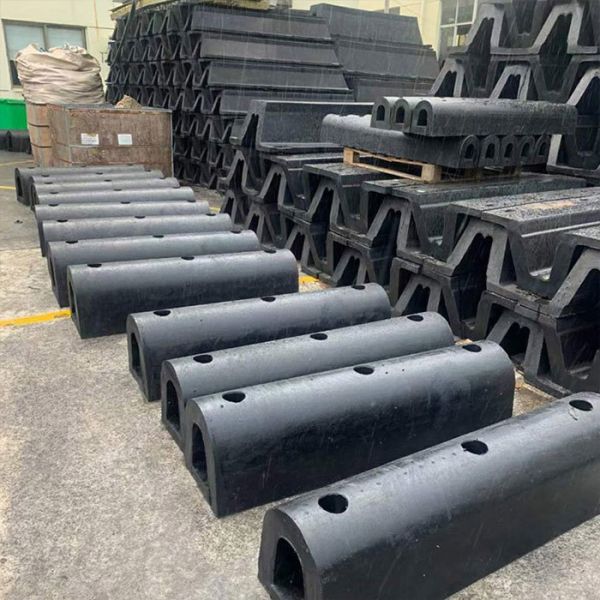 Rubber Dock Bumper High Pressure Tolerance Shock Absorption Tear Resistance