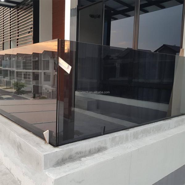 Vidro de segurança temperado Euro Grey de 12 mm para decorações industriais Instalações de lazer