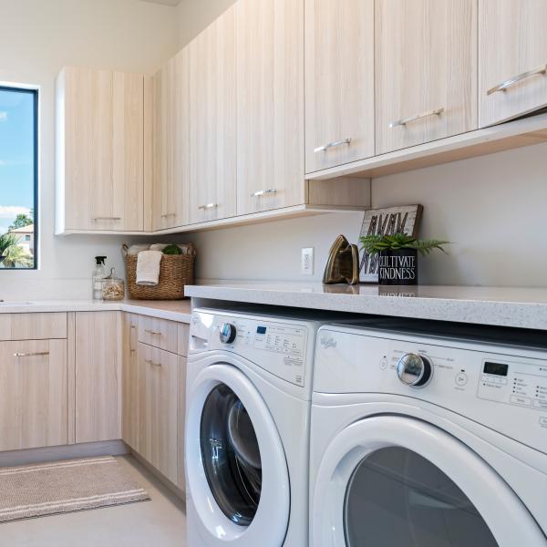 Wood Painting Laminate Handle Laundry Room Cabinet Customized