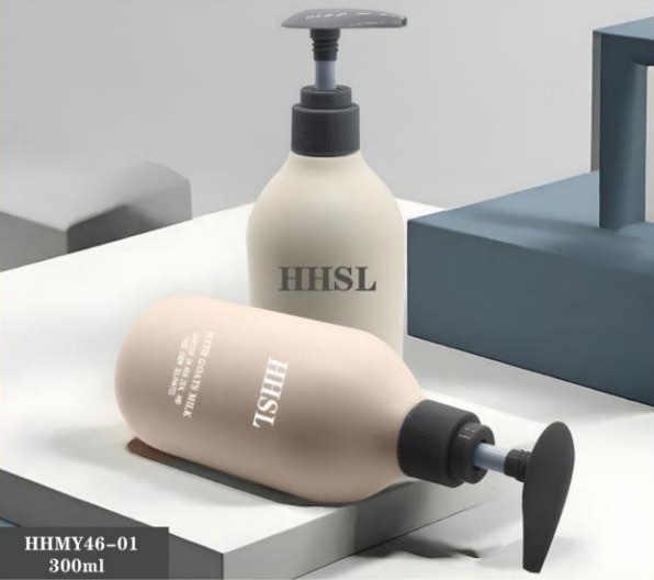 Customized Plastic Luxury Shampoo Bottles 300ml PE Bottle