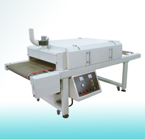 T-shirts tunnel dryer