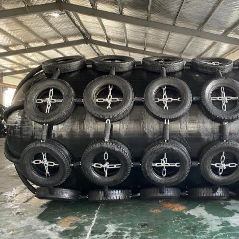 Customized Sizes Rubber Docking Berthing Yokohama Fenders