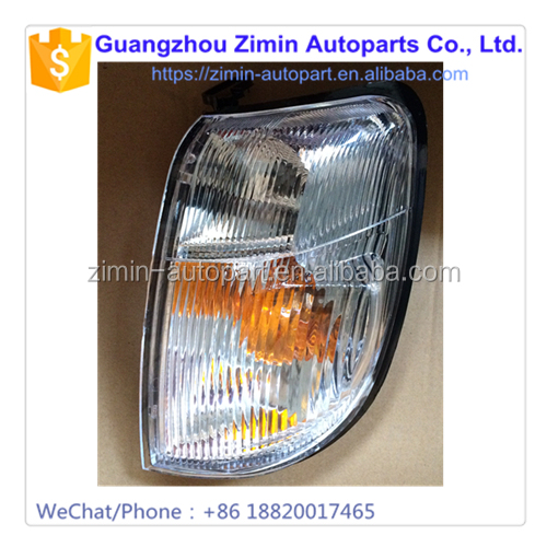 Nissan D22 1998 Lampe de coin latérale de voiture en plastique modifiée