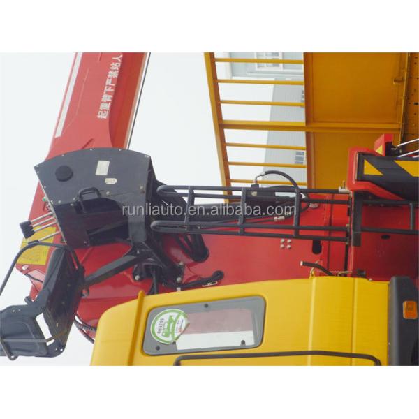 haut de gamme Dongfeng 6x6 hors route 4 Support jambes levage grue 20 tonnes camion monté grue