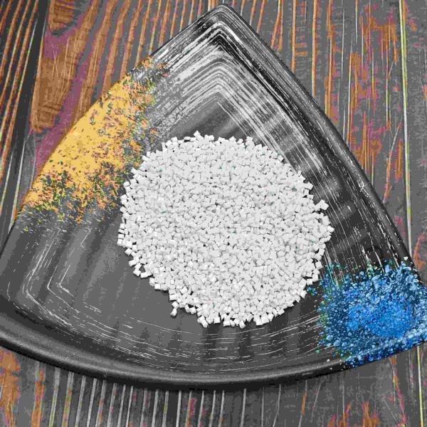高流量 PBT GF20 エンジニアリング プラスチックLED反射器 PBT プラスチック粒