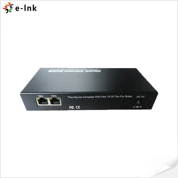 Commutateur Ethernet SFP à trois ports auto-configuré 10/100/1000BASE-T + 4 ports 1000BASE