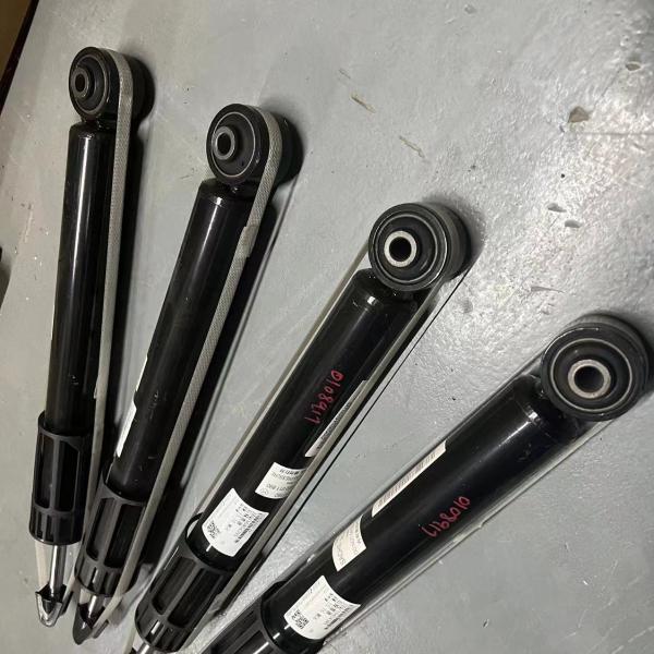 SAIC MG6 10454399 Absorbedor de choques de suspensión en el aire para Roewe I5 I6 Enviado por DHL TNT EMS