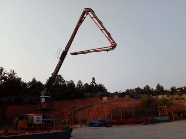 Stable Concrete Placing Boom  Hydraulic System Column Length 5m 8m 10m