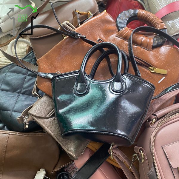 Mixed Styles Leather Luxury Second Hand Branded Bags For Women Men All Seasons