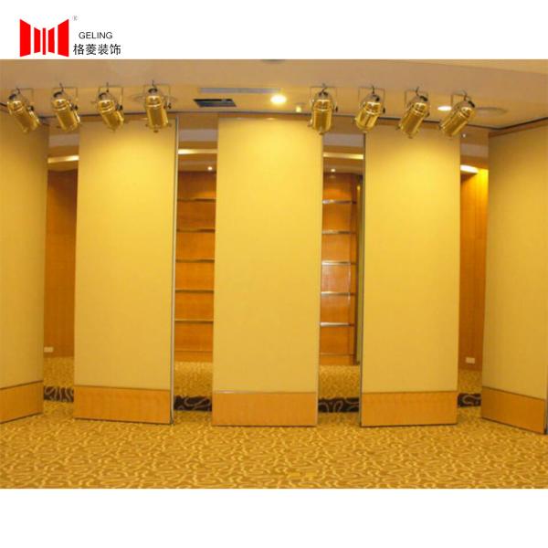 POM Hanging Wheels Sliding Wall Divider 95mm Operable Folding Wall Panels