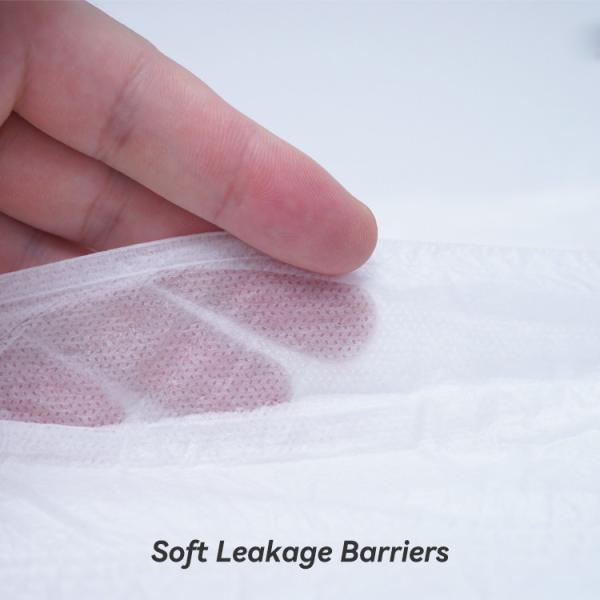 Three Layer Construction Disposable Adult Diapers Non Irritating For Senior Citizens