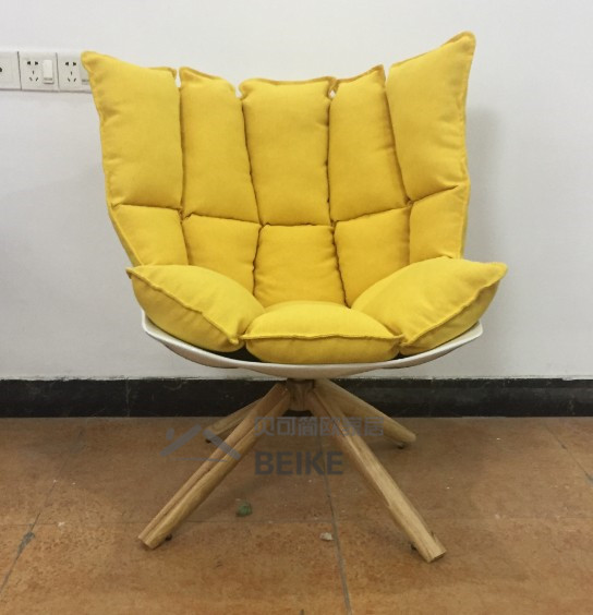 Hot Selling New Danish Style Replica Modern Husk Chair with Wooden Legs