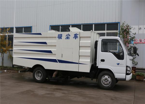 5CBM Vacuum Road Sweeper Truck 1CBM Water Tank 4CBM Dust Tank 4 X 2