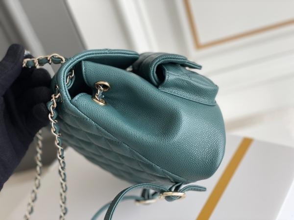 Lichi Chanel Designer Brand Backpack de couro 23P Duma Small Peacock Green nova